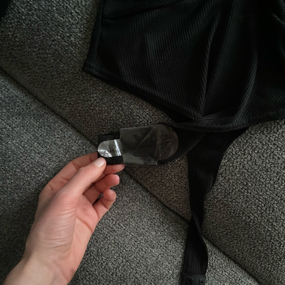 Never Worn Ruched Button Down Collared Black Plt … - image 3